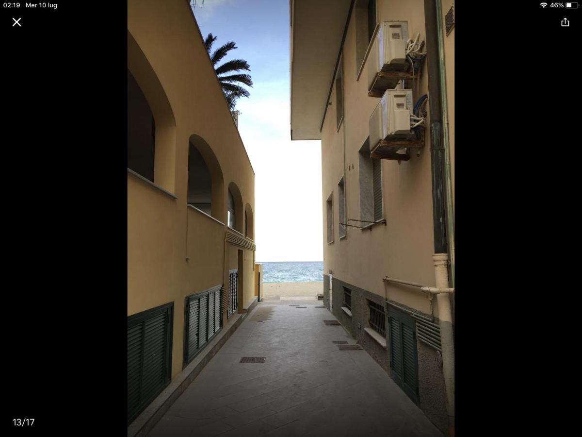 Babyaccommodation Family Sea & Box Pietra Ligure Eksteriør bilde