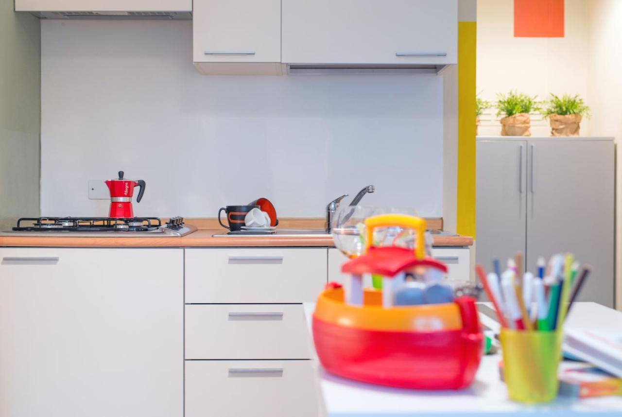 Babyaccommodation Family Sea & Box Pietra Ligure Eksteriør bilde